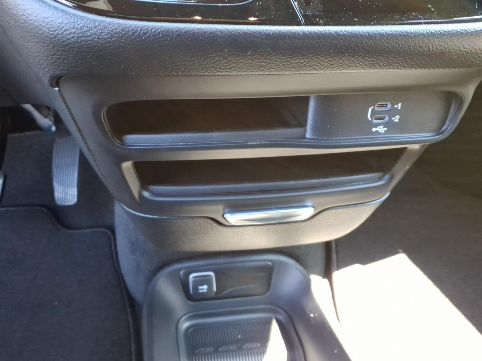 2026 Chrysler Voyager VOYAGER LX