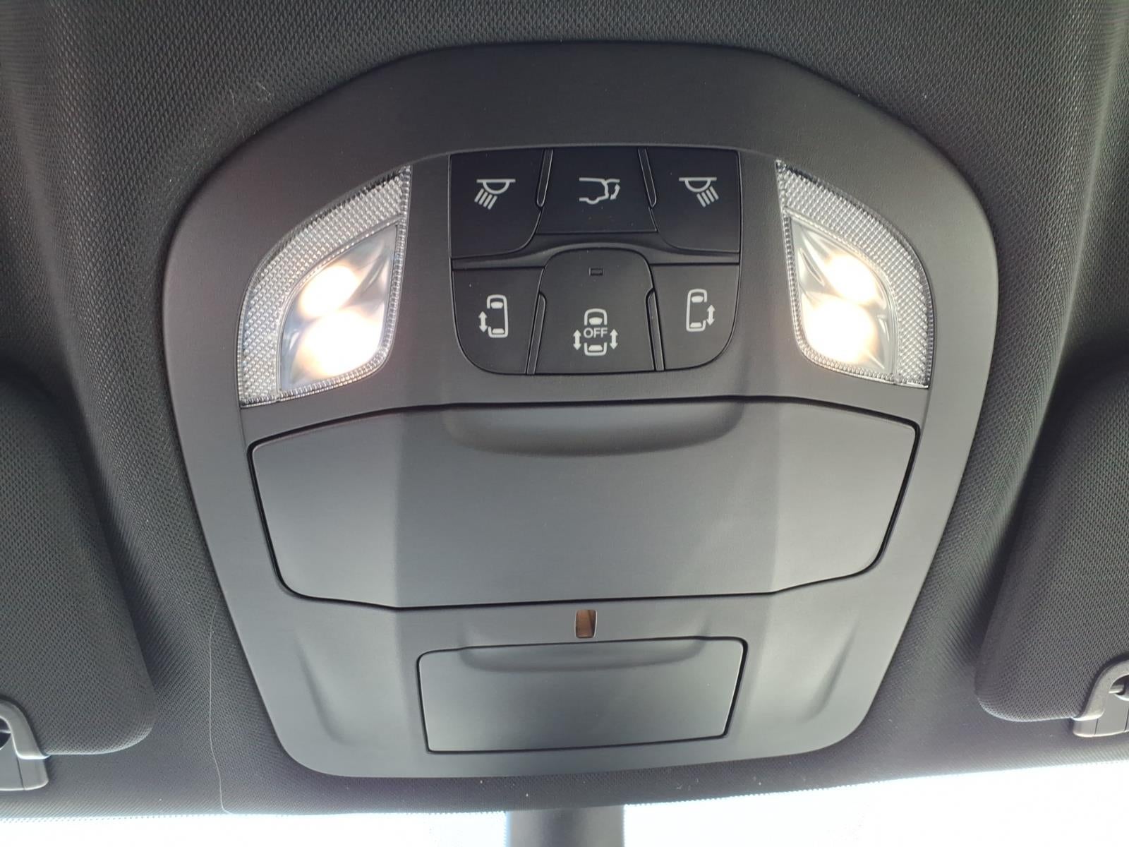 2026 Chrysler Voyager VOYAGER LX