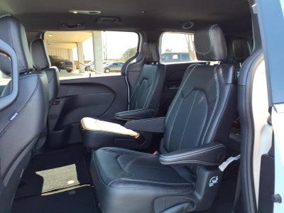 2026 Chrysler Voyager VOYAGER LX