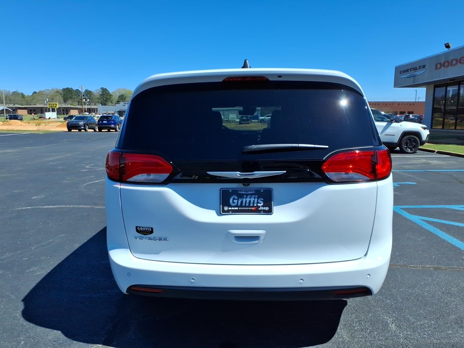 2026 Chrysler Voyager VOYAGER LX