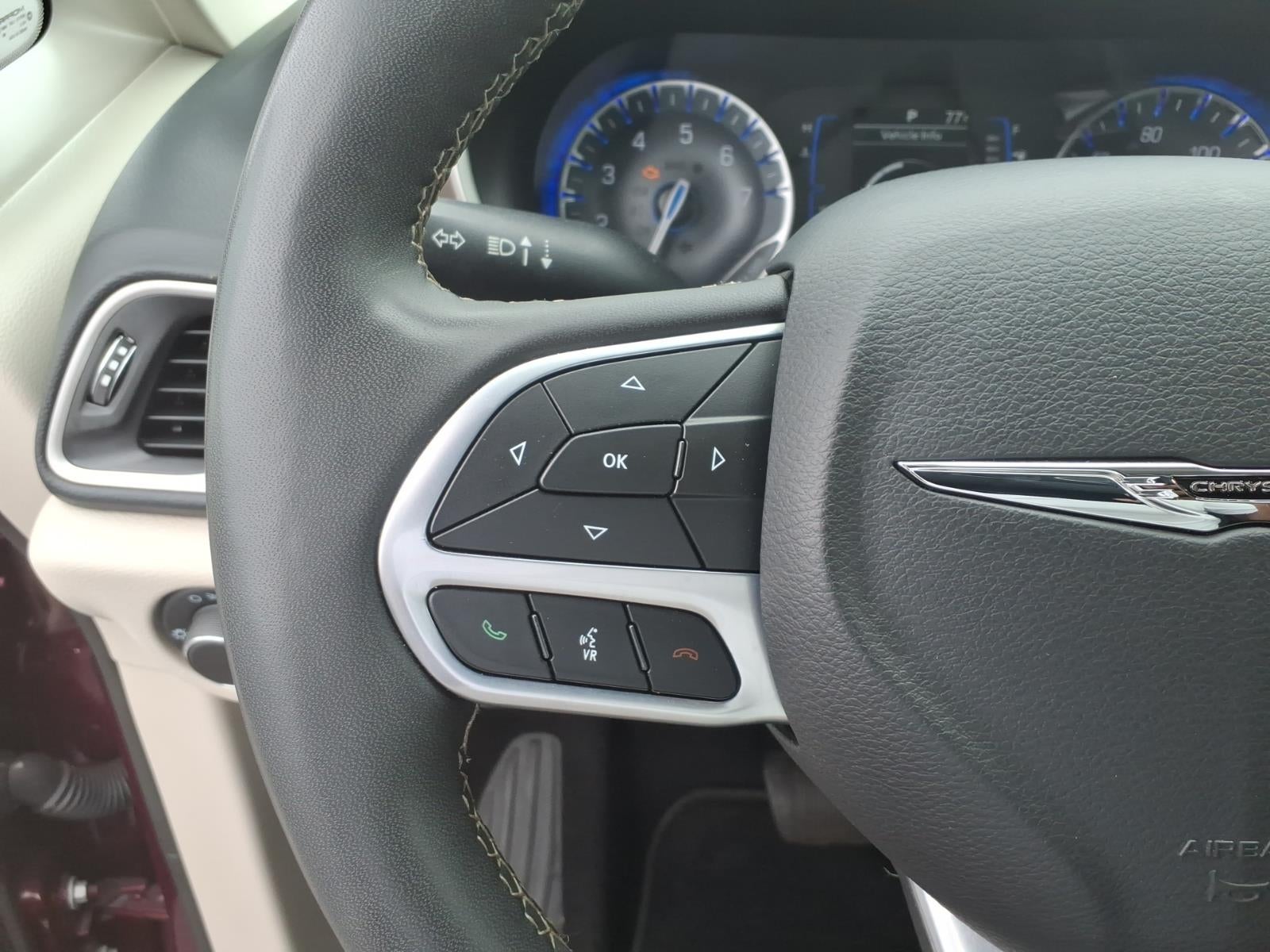 2023 Chrysler Voyager LX