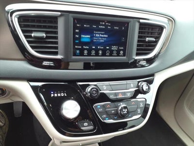 2021 Chrysler Voyager LXI