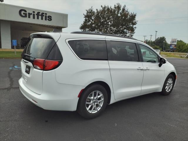 2021 Chrysler Voyager LXI