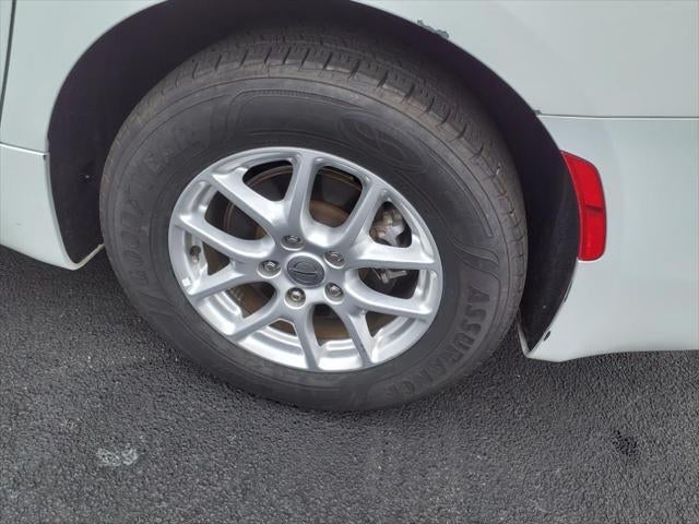 2021 Chrysler Voyager LXI