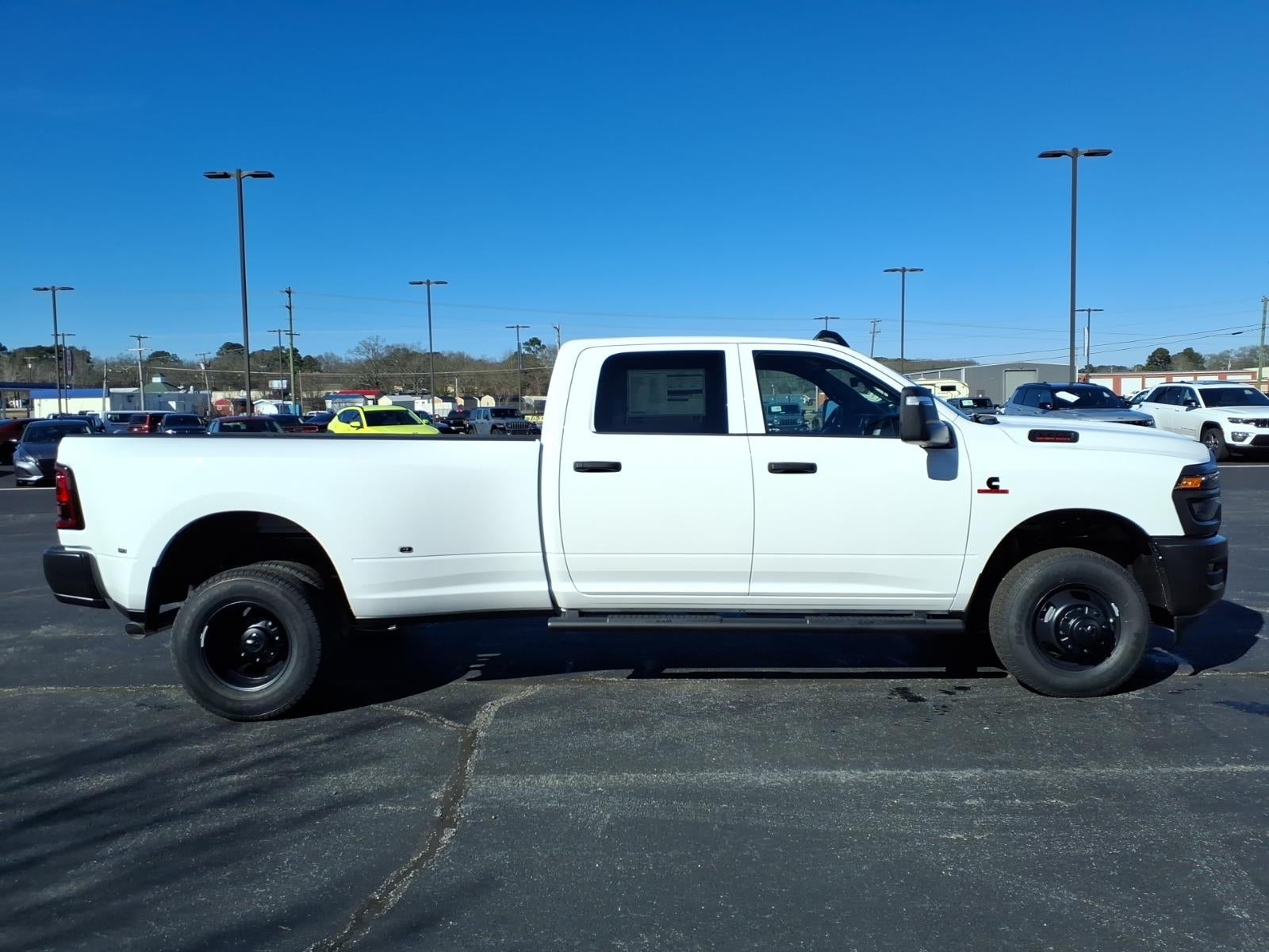 2026 RAM Ram 3500 RAM 3500 TRADESMAN CREW CAB 4X4 8' BOX
