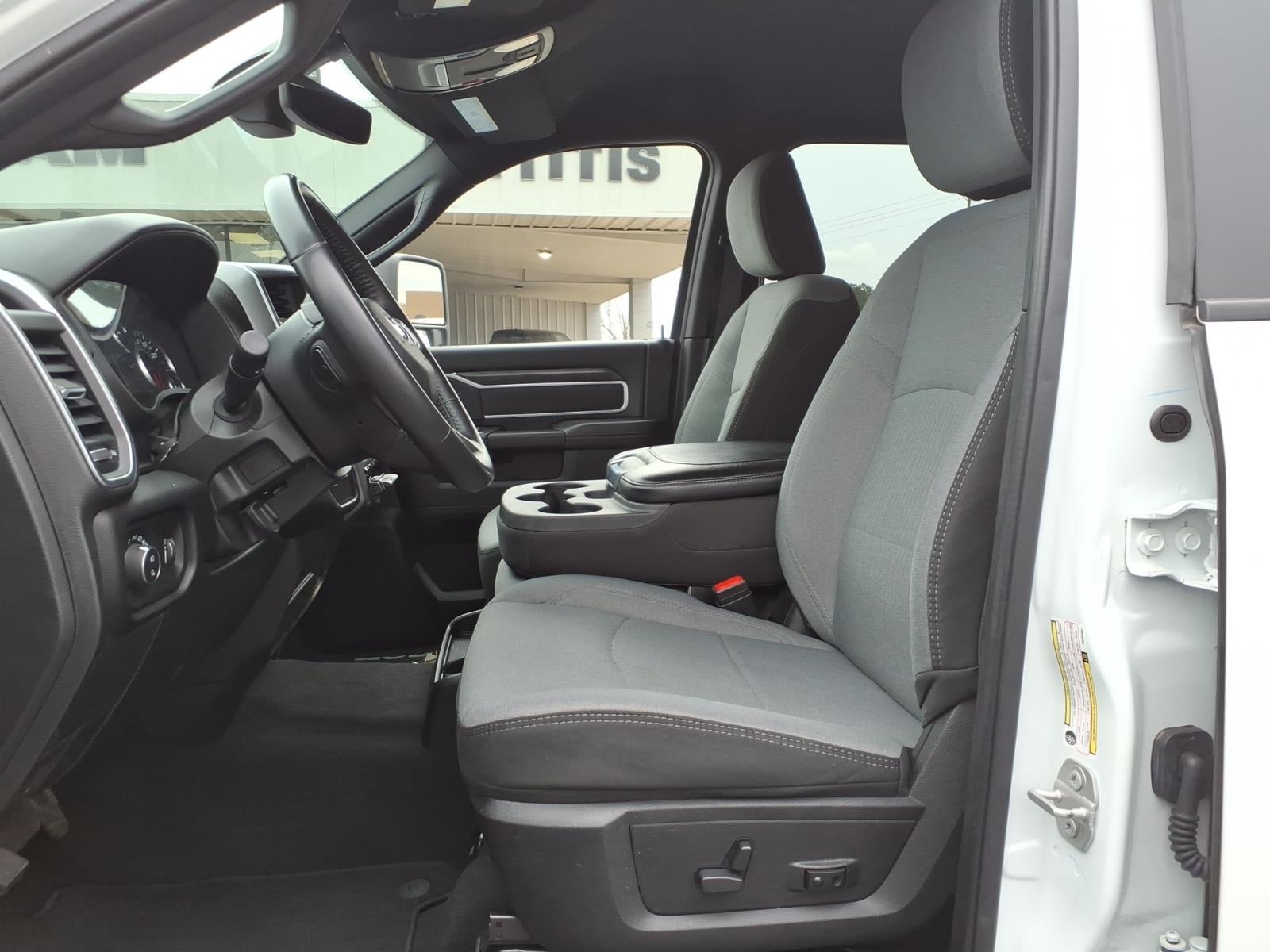 2024 RAM 3500 Big Horn Crew Cab 4x4 8' Box