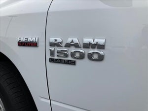2022 RAM 1500 Classic Tradesman Crew Cab 4x2 5&#39;7&#39; Box