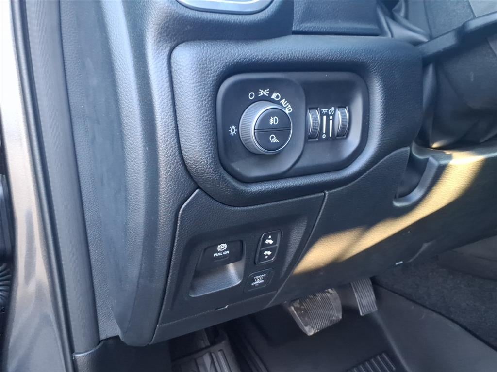 2025 RAM Ram 1500 RAM 1500 BIG HORN CREW CAB 4X2 5'7' BOX