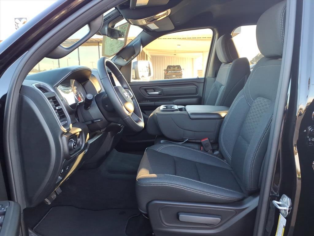 2025 RAM Ram 1500 RAM 1500 TRADESMAN CREW CAB 4X2 5'7' BOX