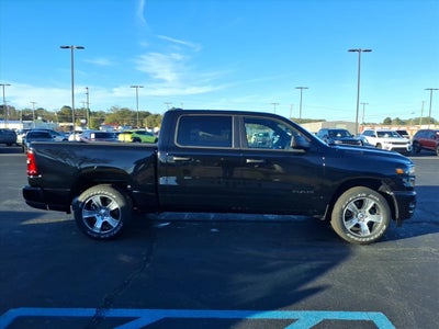 2025 RAM Ram 1500 RAM 1500 TRADESMAN CREW CAB 4X2 5'7' BOX