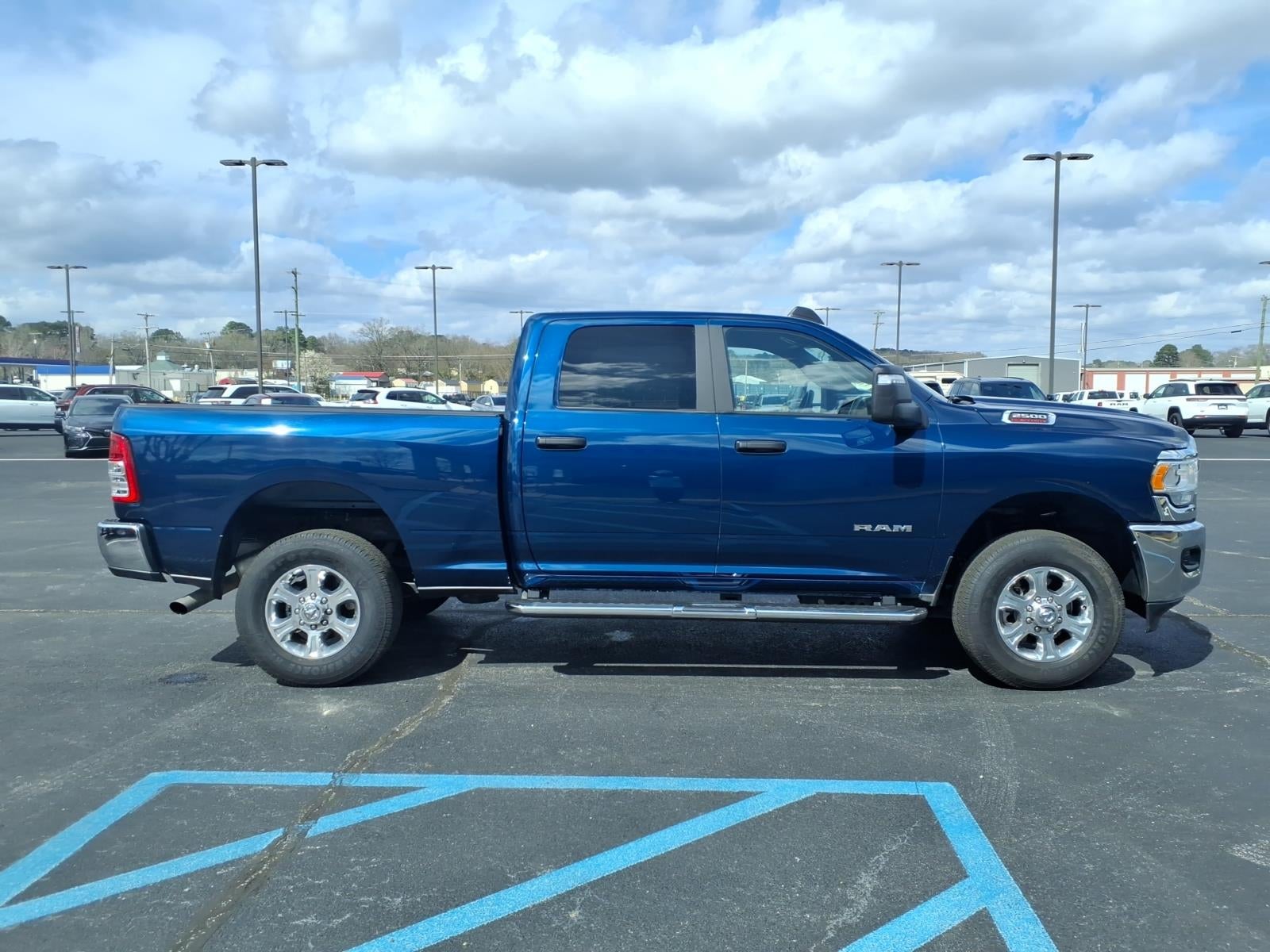 2024 RAM 2500 Big Horn Crew Cab 4x4 6'4' Box