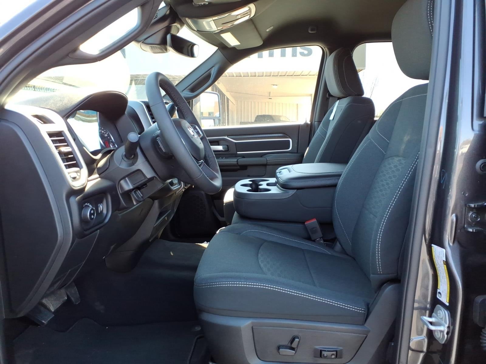 2025 RAM 2500 Big Horn Crew Cab 4x4 6'4' Box