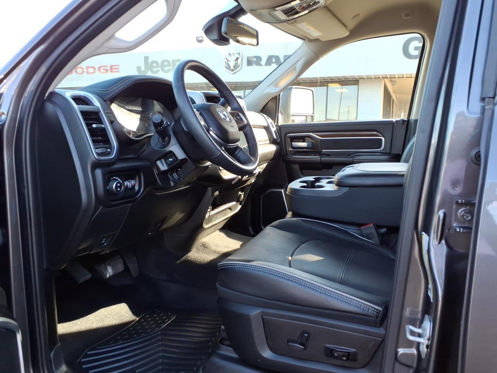 2024 RAM 2500 Laramie Crew Cab 4x4 6'4' Box