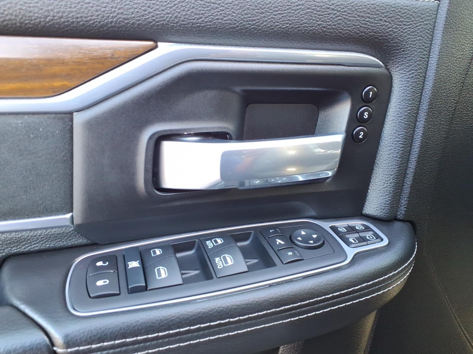 2024 RAM 2500 Laramie Crew Cab 4x4 6'4' Box