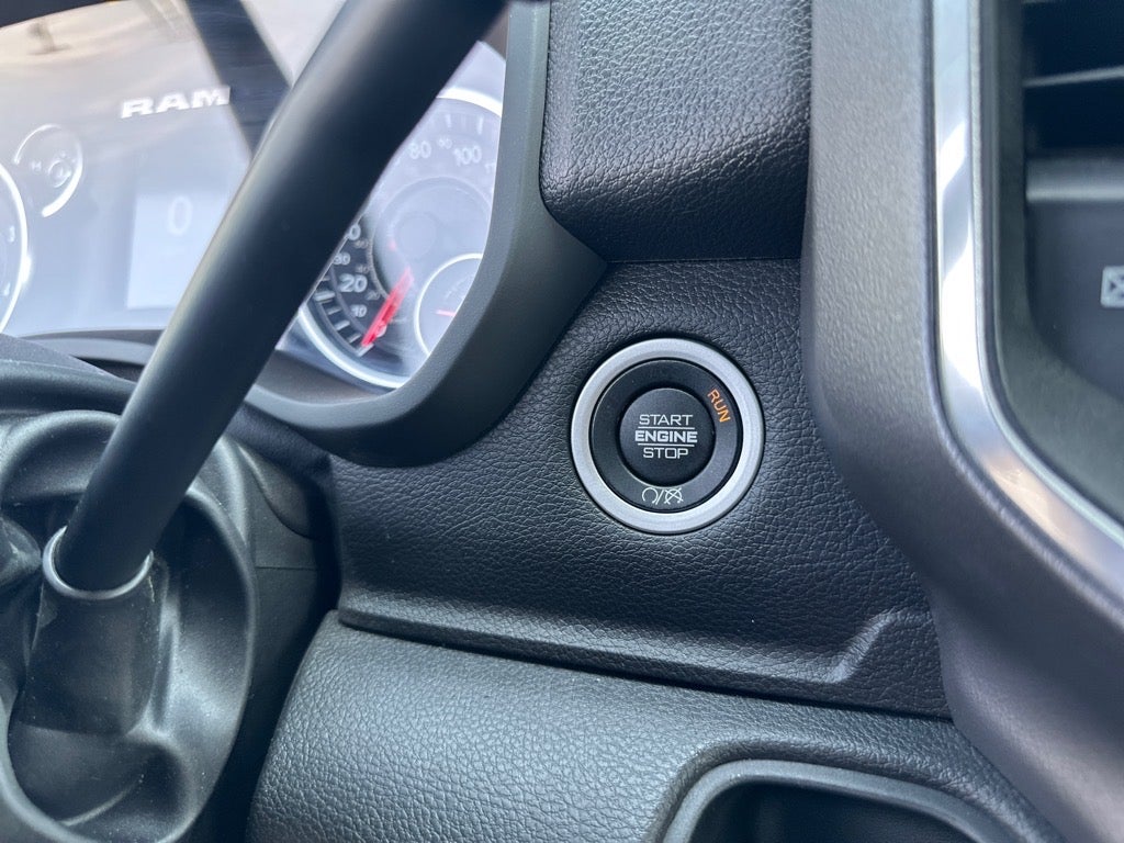 2023 RAM 3500 Chassis Tradesman/SLT