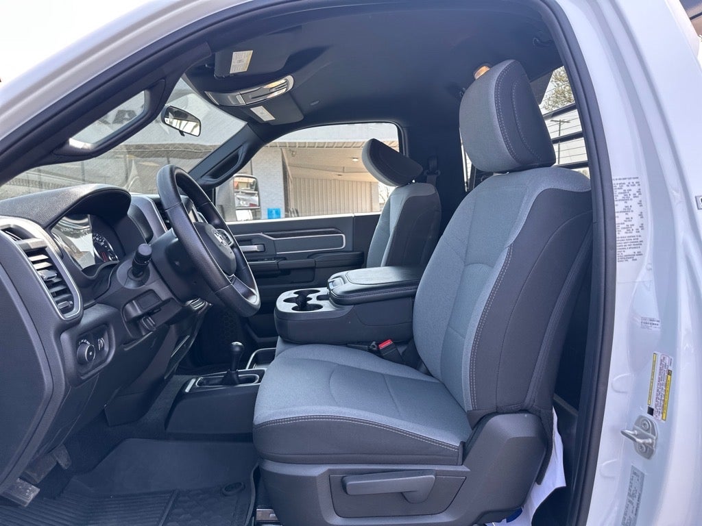 2023 RAM 3500 Chassis Tradesman/SLT