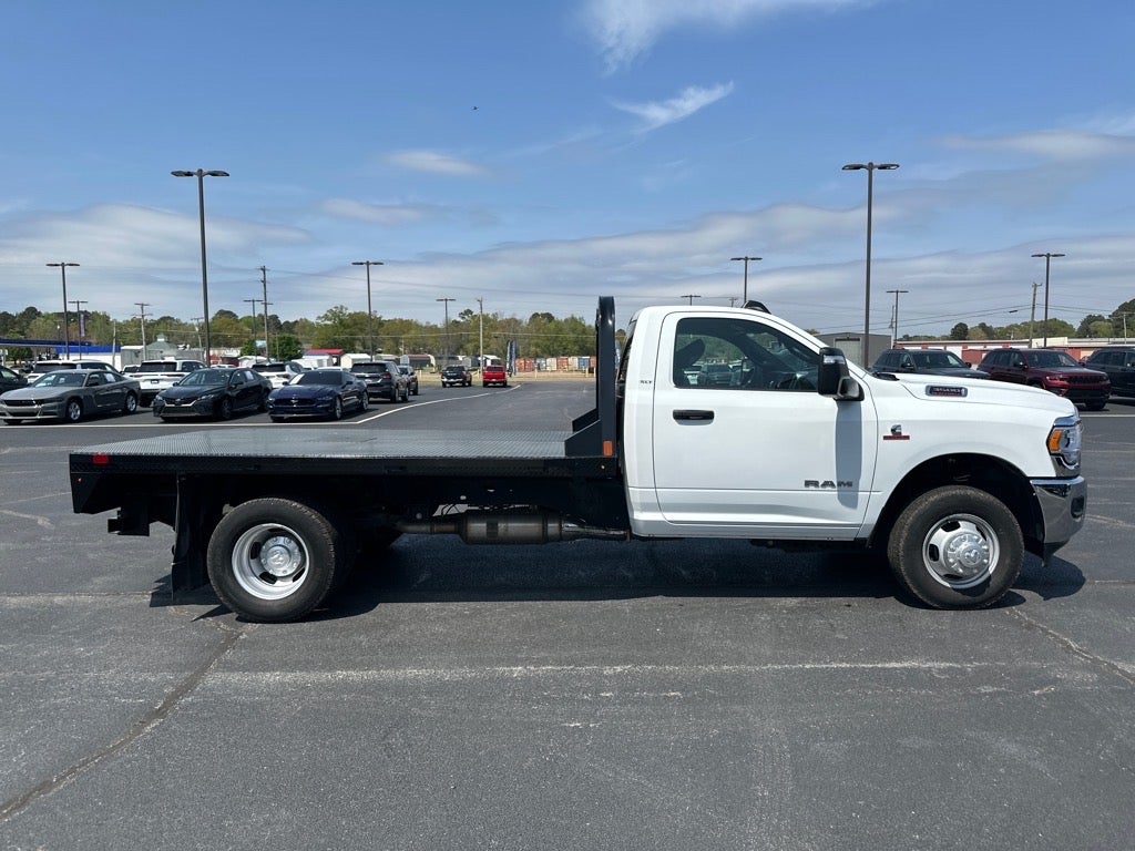 2023 RAM 3500 Chassis Tradesman/SLT