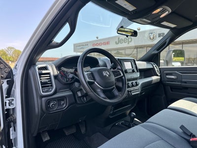 2023 RAM 3500 Chassis Tradesman/SLT