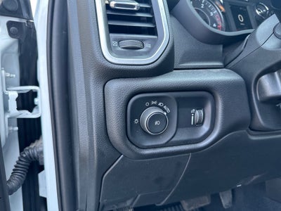 2023 RAM 3500 Chassis Tradesman/SLT