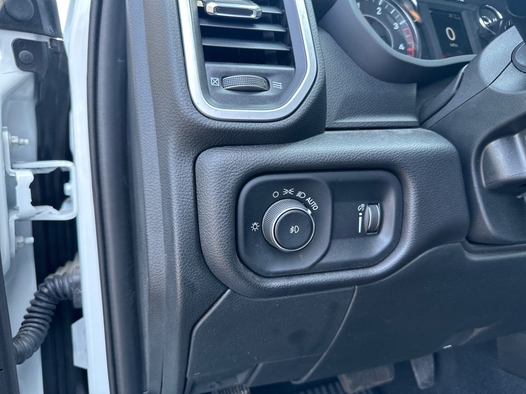 2023 RAM 3500 Chassis Tradesman/SLT