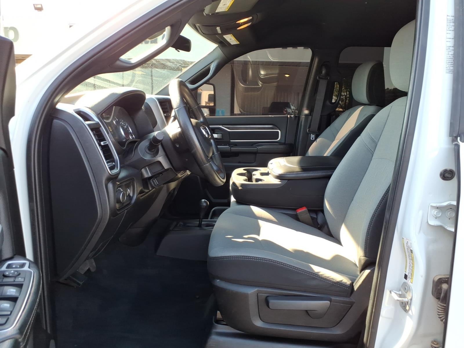 2024 RAM 3500 Chassis Tradesman/SLT/Laramie/Limited