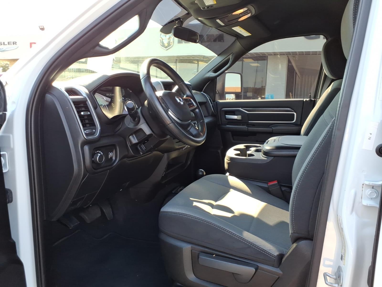 2024 RAM 3500 Chassis Tradesman/SLT/Laramie/Limited