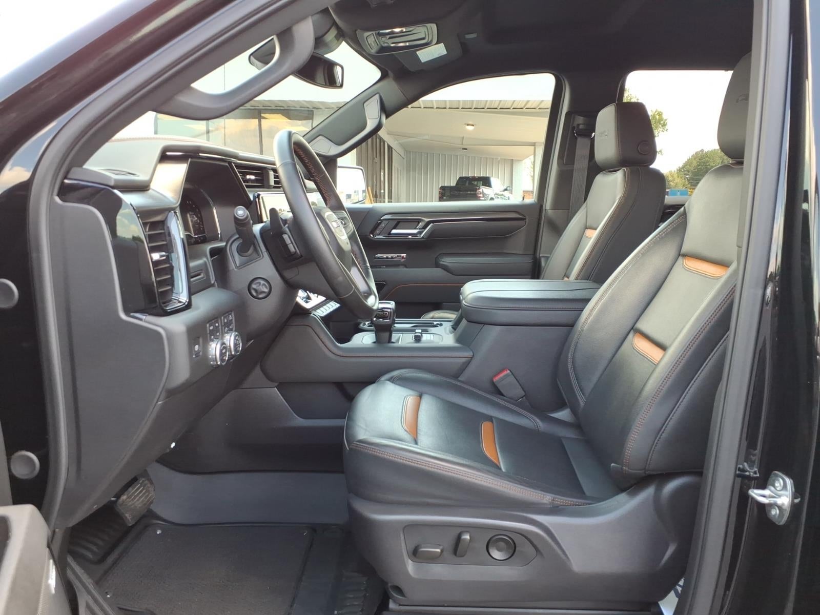2025 GMC Sierra 1500 4WD Crew Cab Short Box AT4