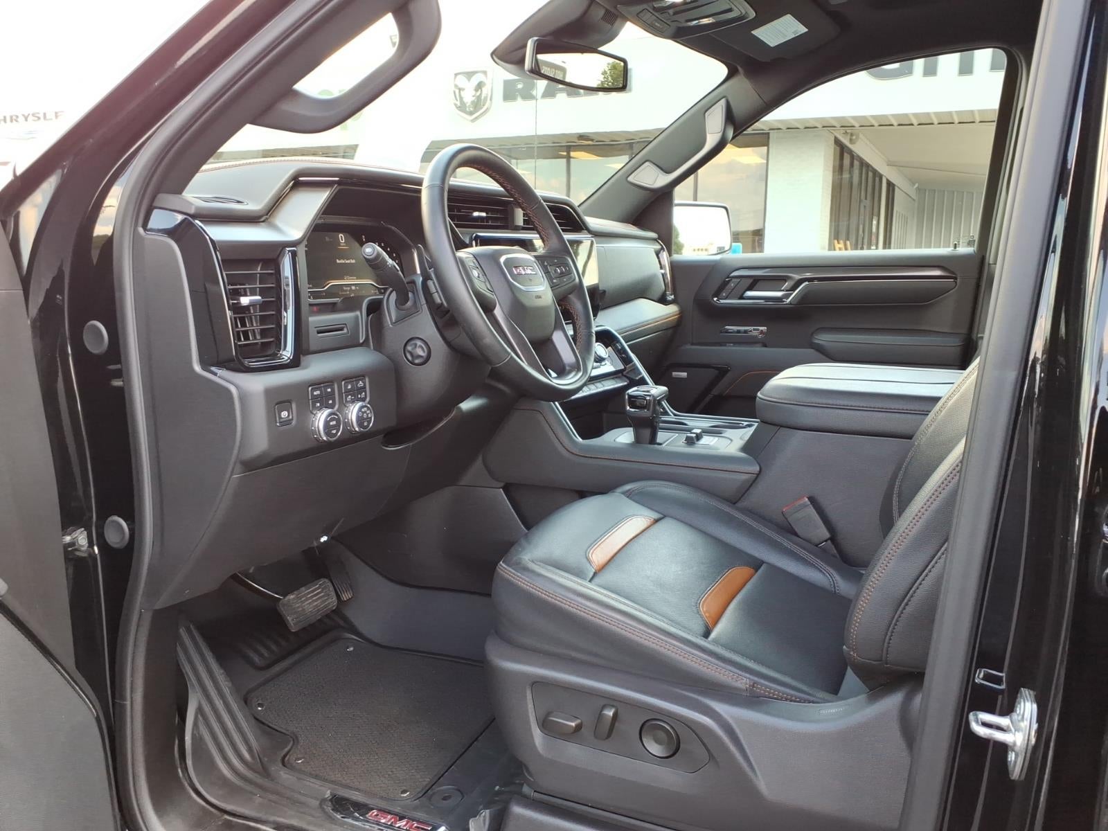 2025 GMC Sierra 1500 4WD Crew Cab Short Box AT4