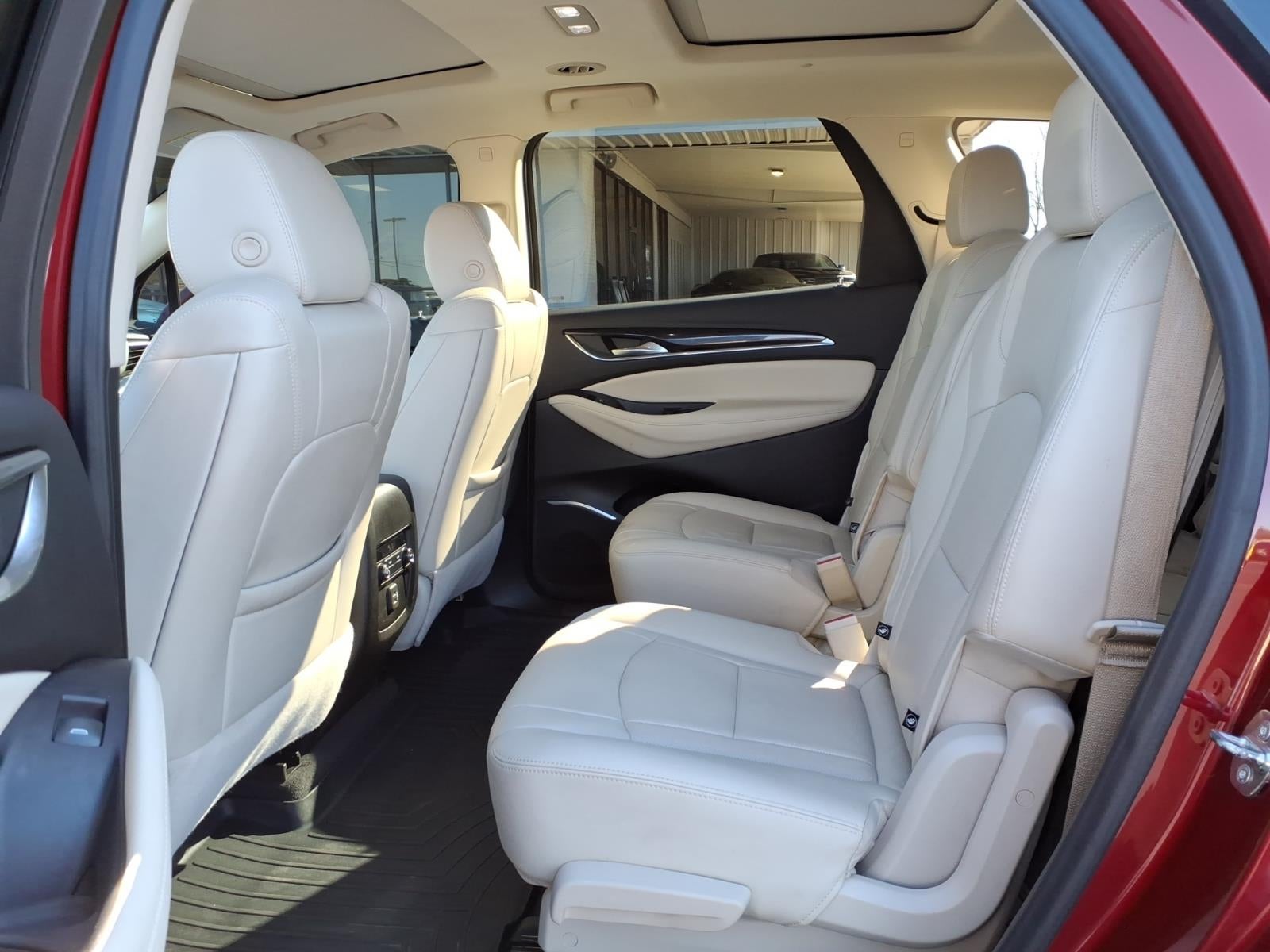 2022 Buick Enclave AWD Essence