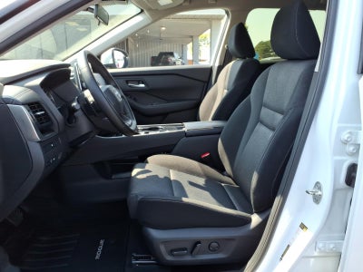 2025 Nissan Rogue SV FWD
