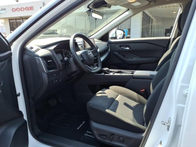 2025 Nissan Rogue SV FWD