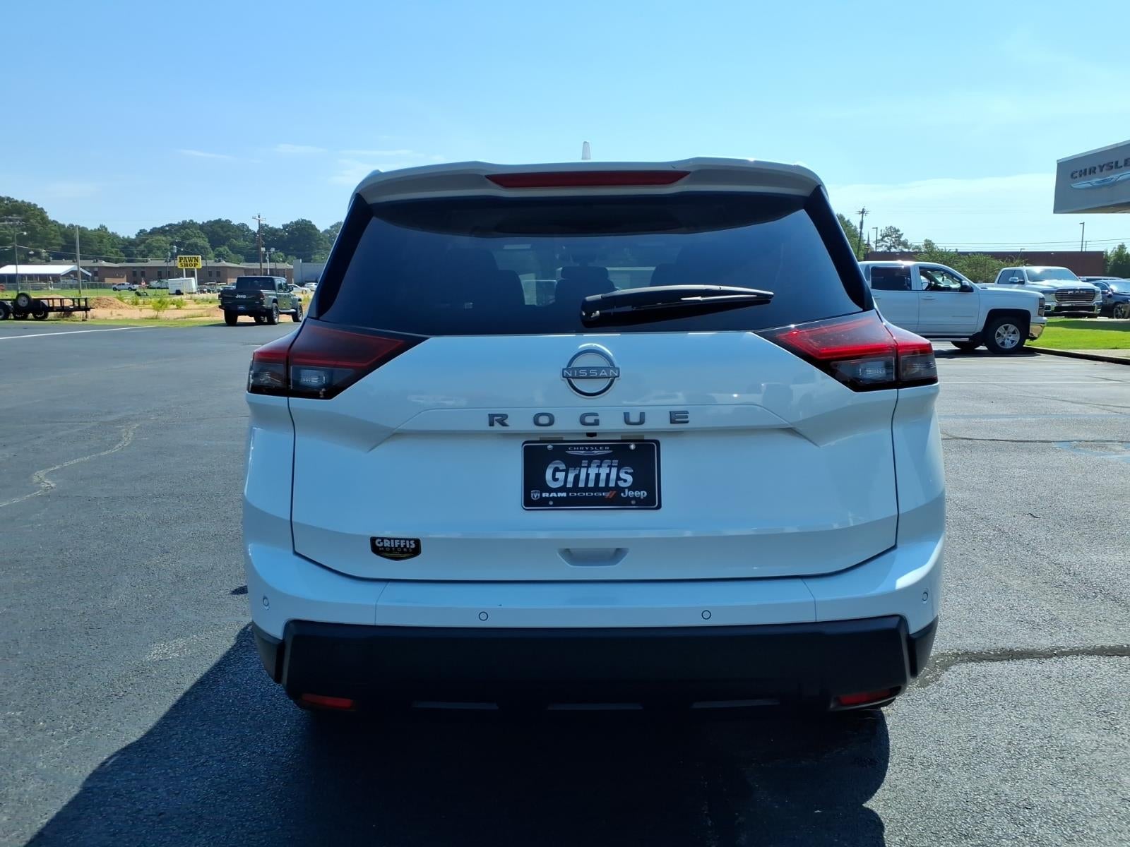 2025 Nissan Rogue SV FWD