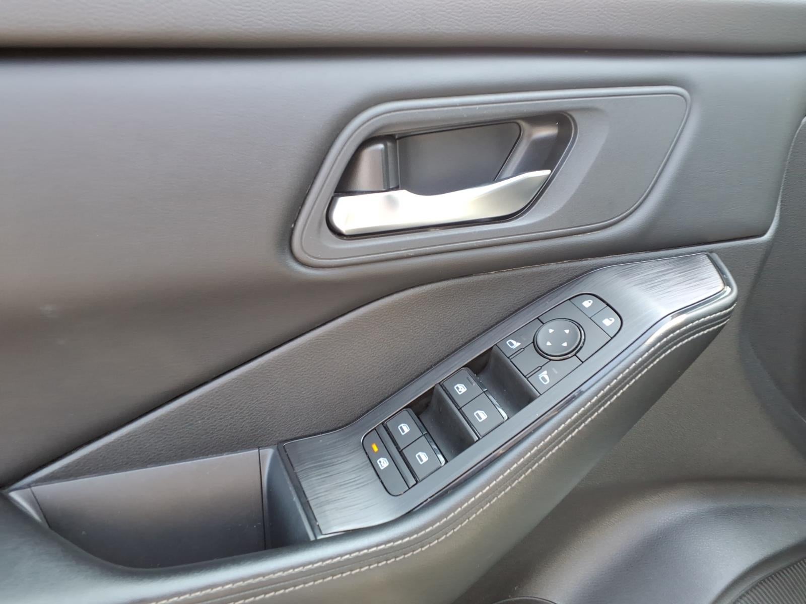 2025 Nissan Rogue SV FWD