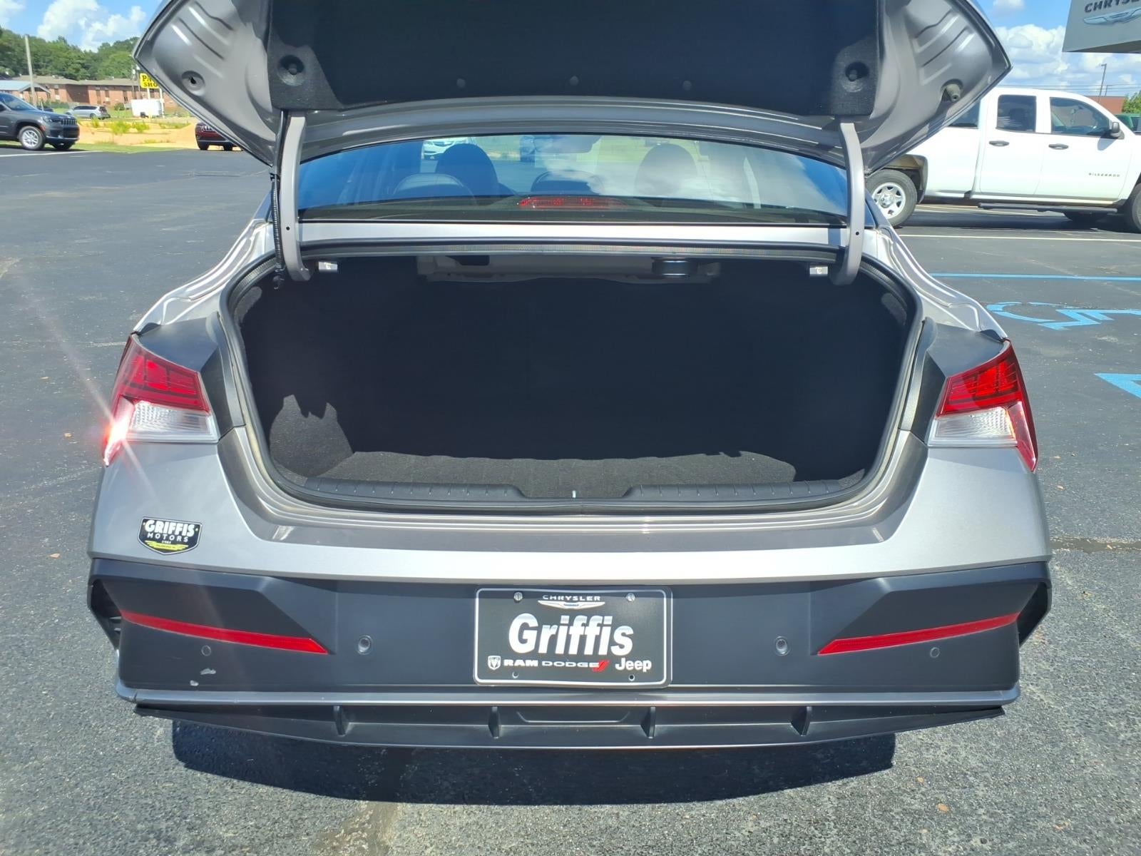 2024 Hyundai Elantra Limited